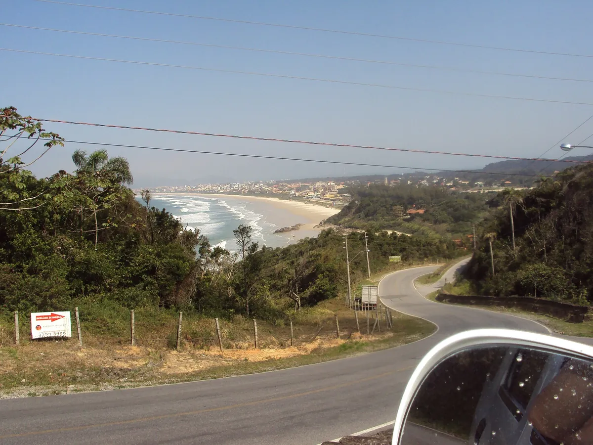 Estaleiro Beach