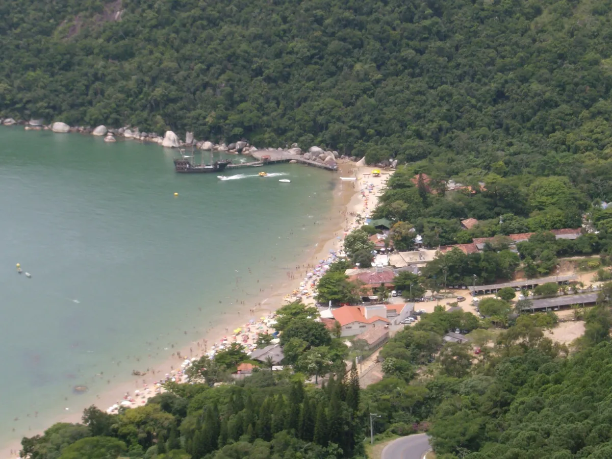 Laranjeiras Beach