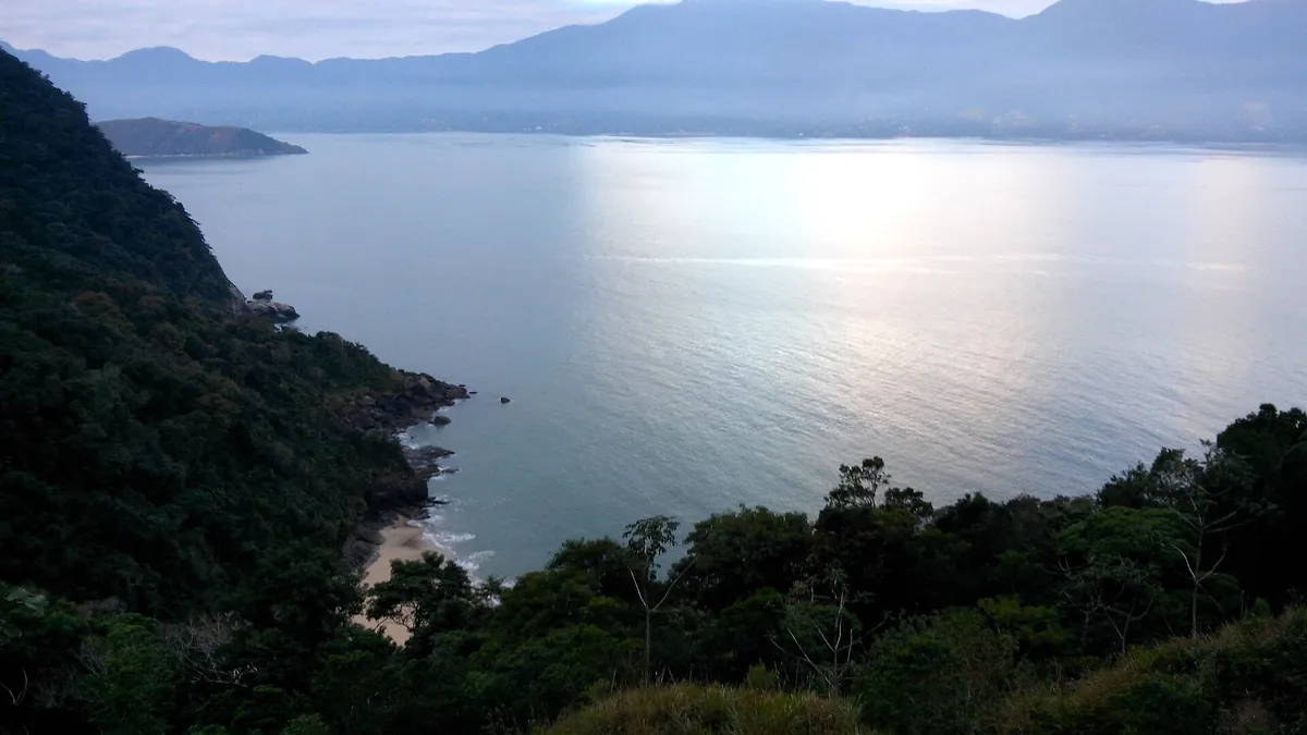 Praia Brava de Guaecá