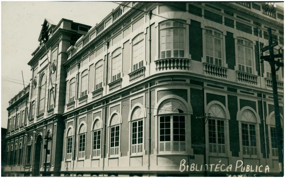 Biblioteca Pública